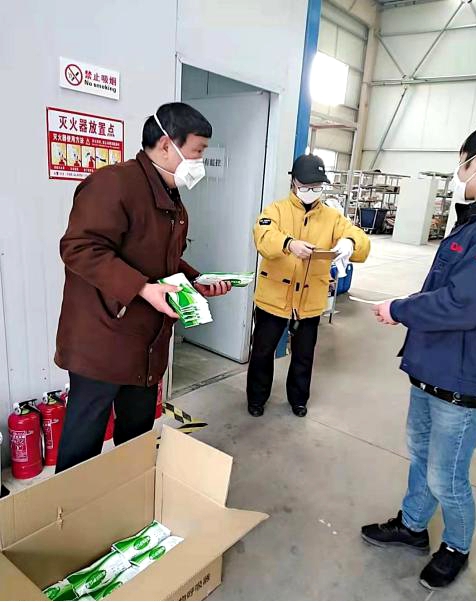 抗“疫”先鋒，堅守在疫情防控一線的老黨員丁超